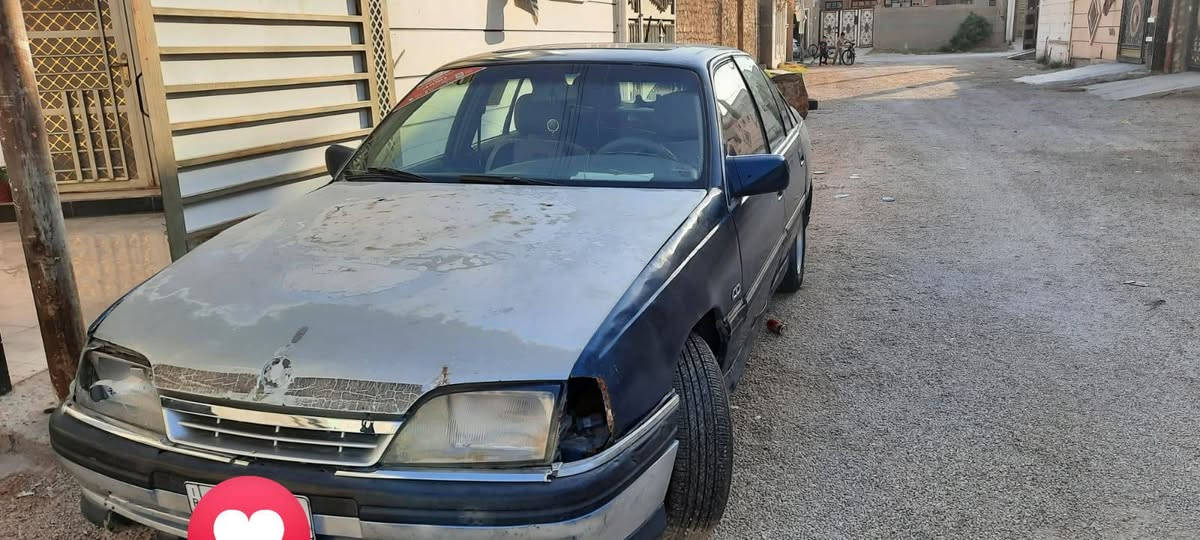 السلام عليكم اوبل لبيع او مراوس
موديل 91 محرك 2000 كير اوتوماتيك محرك وكير خير من الله واحولك ثاني يوم شاشه وسماعات شغاله  عارضه 20$ ورقه وبيها مجال بسيط
للإستفسار:***********
