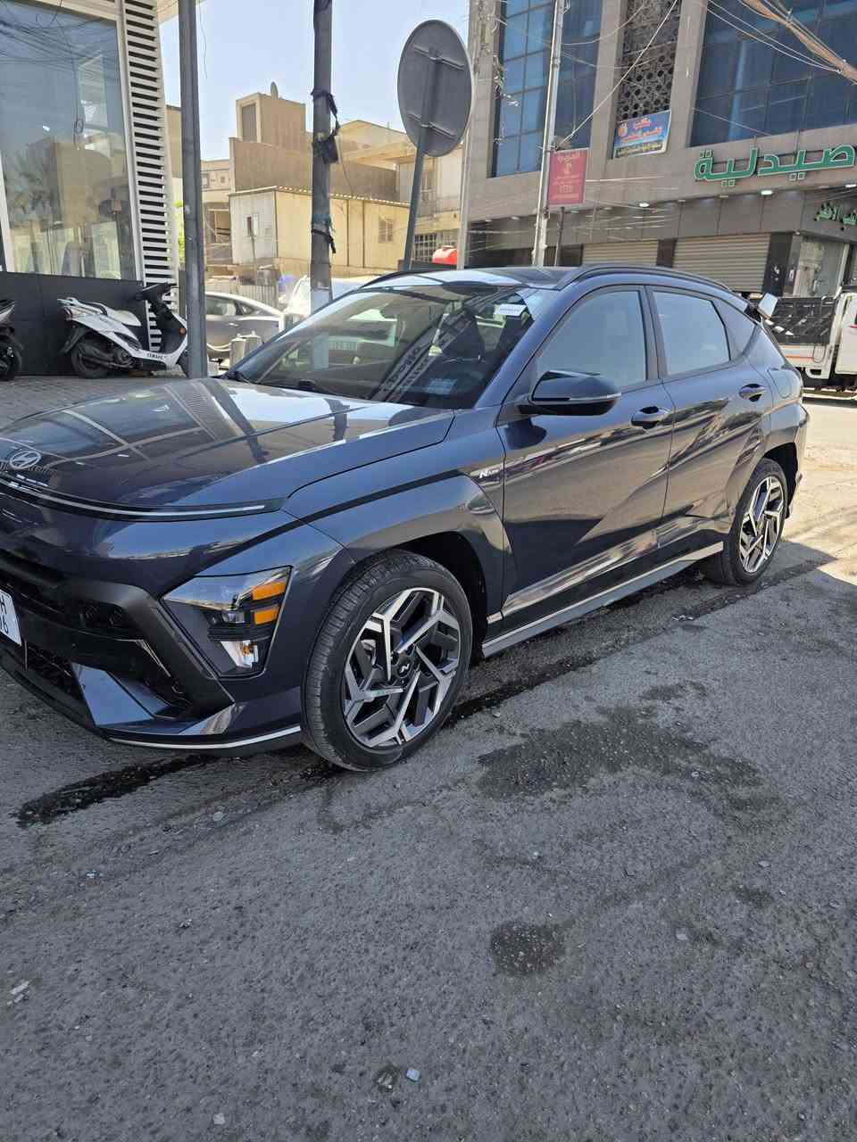 👍👍HYUNDAI.KONA.N LINE.S.2025دخوول.جديد
🚨 Kona.N.LINE.S  🚨
📢📢Hyundai Kona.N.LainTurbo.2025
فوووول مواصفات
💥رقم بغداد
🏁 سبورت..تصميم وأداء قوي،ومواصفات مختلفة تماماً 🔥🚘 محرك 1.6Turbo💪199 حصان 🚀 
⚙️گيرتعلیگ أوتوماتيك 8 سرعات🏎️ وضعيات قيادة Normal مع وضع Sport للقيادة الرياضية
🛞ويل رياضيN LINE قياس19
🪑 كشنات جلد و كنتارا رياضية شعار N🎯 تطعيمات داخلية خاصة بشعار N..📱شاشتين 12.3إنچ — عدادات رقمية وشاشة وسطية فائقة الوضوح
🔊 نظام صوت فاخر ومتميز 
📷 كاميرا خلفية واضحة
🅿️رادار أمامي خلفي جانبي
💡 إضاءة LED كاملة أمامي وخلفي
🌙 🔥 تشغيل بصمة وتشغيل عن بُعد🔑 دخول ذكي بدون مفتاح
❄️ تحكم أوتوماتيكي كامل بالمناخ
📱 Apple CarPlay + Android Auto
🔋 منافذ USB-C مع شحن لاسلكي للموبايل
🛡️ حزمة متكاملة من أنظمة الأمان والمساعدة👁️ مراقبة النقطة العمياء🚨 تحذير أصطدام أمامي مع فرملة طوارئ
🛣️ مثبت سرعة متكيف↔️ مساعد البقاء على المسار
🚦 تحذير حركة المرور الخلفية
✨سيارة بيها بعد كومة مواصفات 
(بدون حادث بدون أيرباك بدون صبغ ليبل واحد)
حادثها من أمريكا حدادة صدر فقط وتصلحت بالأردن 
💰 السعر: 180 وبيها مجال بسيط..
  العنوان بغداد حي القاهرة 
تلفون أو واتساب ☎️☎️***********
