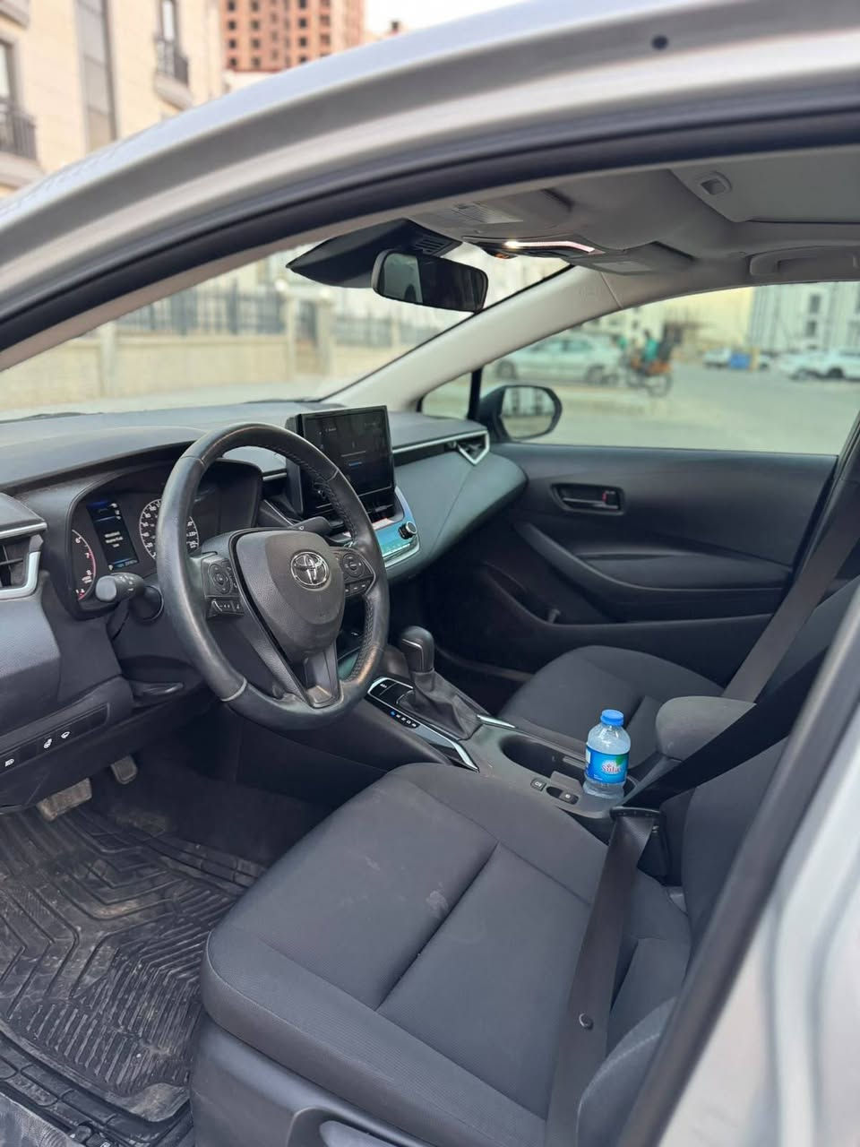 toyota crolla ***********
مواديل 2024 
مواصفات LE محسن 
( به سمه ، سلايت ، مؤبايل شه حن ، كوشين هيته ر ، شاشه گه وره ، ويل سپؤرت ، بريك به سمه ، ٥ رادار ) ته نها يه ك پارچه سبوغ بي داخلى. ٣ مانگ كاتى له گه له و ٢٠ هه زار رؤشتييه*********** أربيل, العراق
