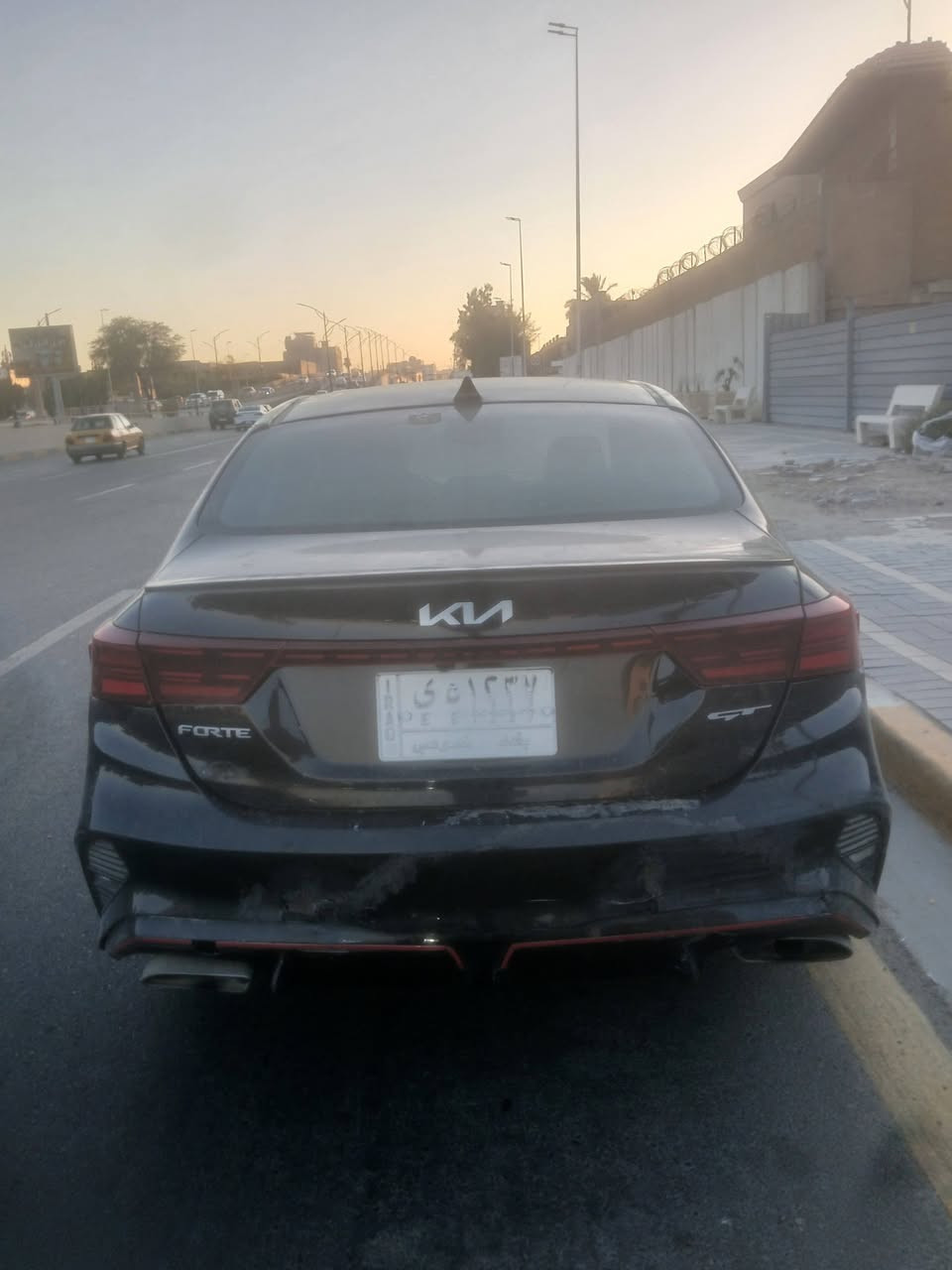 السلام عليكم لبيع فورتي موديل معوقين ٢٣ سياره محرك وكير مكفولات تبريد ثلج صور حادثه موجود بل منشور سعر 78 وبيه مجال رقمي ***********
