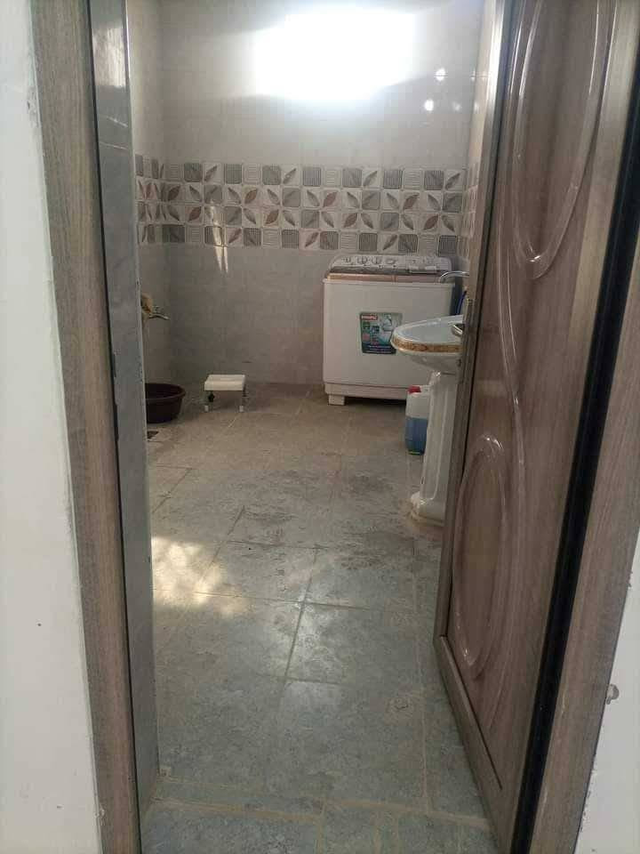 سلام عليكم
سند 25بسمي 
بيت مساحه 600متر   طريق ديوانيه نجف قرب ساحة التوديع وي الشط الصب 

يبعد عن جسر 300متر 

2غرف نوم 

صاله 

براني 

حما 

مطبخ 

كراج 

***********
