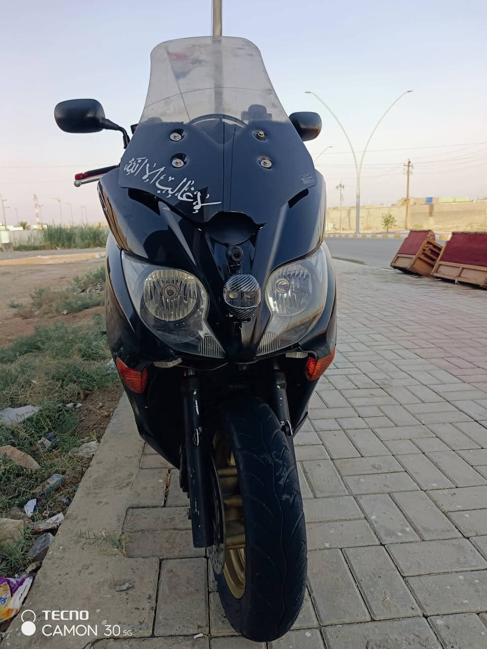 السلام عليكم ورحمة الله وبركاته
Honda Forza 010 - 250 CC

كفالة _كير _ محرك بوضع شركه  

كير 7 نمر - اوتوماتيك - Sport _ حساسات _ هواي مواصفات بيه 

الدراجة كاملة و مثل ما موضحة بل صور نقصها فقط الجاملغ الامامي 
💯مزوده تزويد فول 
شاشة بمقاس 10 انج اوربيا كاربلي تدعم جميع التطبيقات 
نظام كامرات امامي خلفي 
سبايدر سلستيل العالي ابو التجوى
فدراليات اماميه 
بلوجكتر ابو الخوذه عالي ناصي 
مخرج شاحنه ثنائي + جداحه
ستاند موبايل عدد 2 
فتال خلفي 

السعر ١٥ ورقه وبيها مجال بسيط

رقم الهاتف: ***********
           : ***********

العنوان : الانبار _الرمادي _السبعة كيلو

نص مكتوب في الصور:
- TECNO CAMON 30 5G