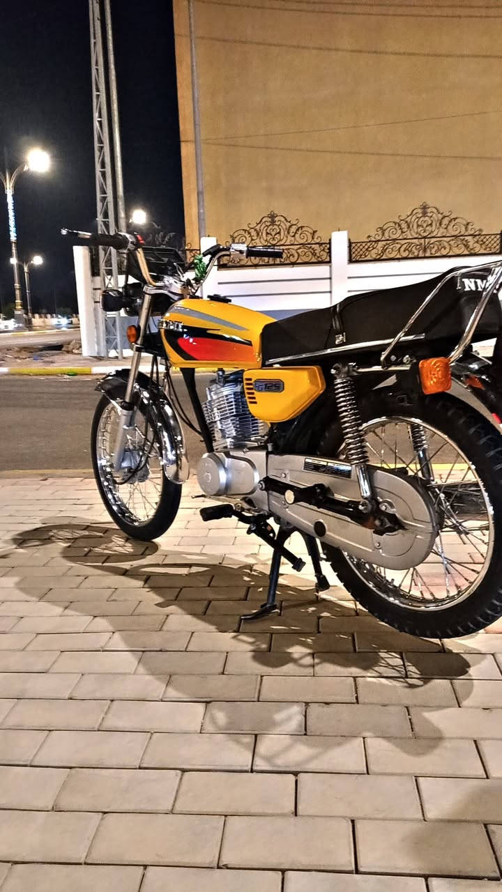 سلام عليكم شباب
دراجة أربعة كير نامة شلامجة مديل 21 أوراق اصولي 7 أوراق
كلهة بلاد مو تعمير 
نضيفة كلش مكينة اول فتحة الهة
قبل اسبوع غراض كلة اصلي احمد شهاب شرط
بسبب هملتهة من الدهن گامت
دراجة ناعمة كلش شلعة معدل
لايت عالي ناصي بيك لايت
إشارة دبل إشارة
اي نقص ما بيهة سعرهة ب700 وبيهة مجال
بيع او مراوس شعدك نزل
مكاني كربلاء يم مجمع درة
***********
