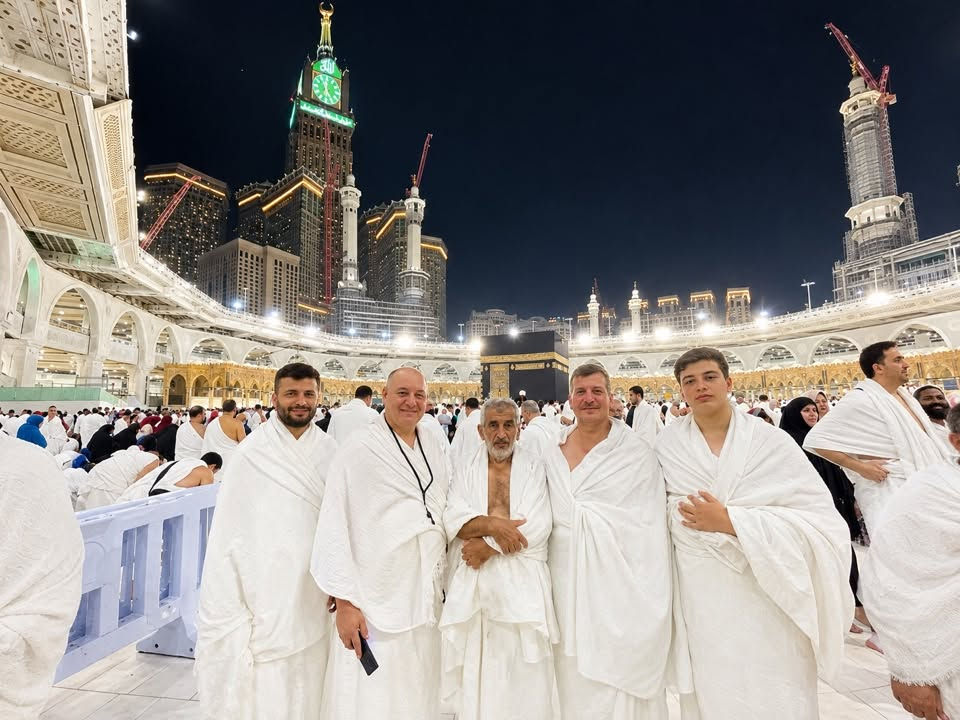 عرض خاص للعمرة جواً بسعر 550$ من مطار كركوك الدولي🕋
تعلن شركة قدرت بابا للسياحة والسفر والحج والعمرة عن عرض مميز لأداء مناسك العمرة🕋

عمرة بتاريخ 2026/10/08 من مطار كركوك الدولي✈️

🔹 السكن في مكة المكرمة:فندق قريب جداً 
🔹 السكن في المدينة المنورة: فنادق مركزية قريبة من الحرم النبوي الشريف.
🔹 النقل: باصات حديثة ومكيفة طوال الرحلة.
🔹 الوجبات: وجبات طعام يومياً.
🔹 الهدايا: هدايا مميزة للمعتمرين.
🔹 المزارات: برنامج متكامل لزيارة المزارات الدينية.
🔹 التأشيرة: تأشيرة العمرة (الفيزا) مع رسوم الهيئة.
🔹 الإشراف: مرشدون ذوو خبرة في مجال العمرة لخدمة المعتمرين.

🕋 رحلة إيمانية مميزة وخدمة موثوقة بخبرة عالية في خدمة ضيوف الرحمن.

__________________________

📩 للحجز والاستفسار يرجى التواصل عبر الاتصال على الرقم: 

📞 *********** (واتساب+اتصال)

📞*********** (واتساب+اتصال)

📞*********** (واتساب+اتصال)

________________________________

عنوان الشركة/كركوك_شارع القدس_مقابل قصابة اياد_قرب بوكس كافي 

❗️لمتابعة صفحات الخاصة لشركتنا 
 
⬇️ TikTok
https://www.tiktok.com/@qudret.baba?_t=8p8wHvg55tA&_r=1

⬇️ Instagram 
https://www.instagram.com/qudret_baba_tour?igsh=MXBveWN3bnEzNG8xZw==

⬇️ واتساب
***********

#ايران #شمال_ايران #كروبات #السياحة #كركوك #kirkuk #السفر #الخطوط_الجوية_العراقية #بغداد #اسطنبول #رحلات #كركوك #اوريا #الباخرة

نص مكتوب في الصور:
- بركة قدرت يابا
