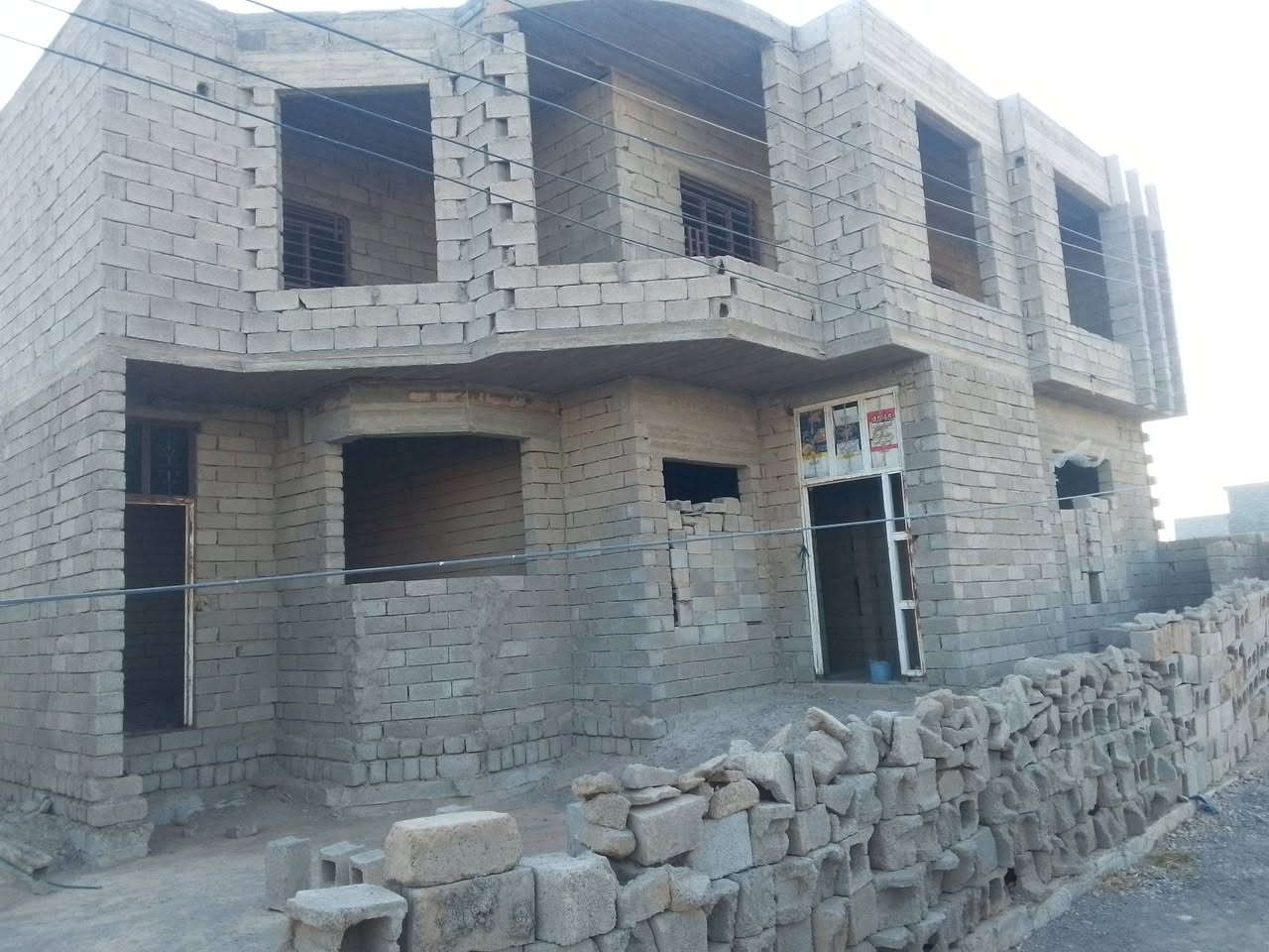 هيكل لبيع تكريت الفرسان مساحه 400 بي ست قرف نوم6+ستقبال+مطبخ حار بارد+6حمام سعر50بي مجال***********
