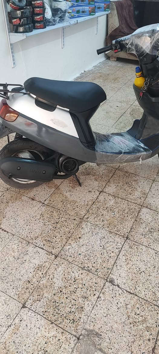 سلام عليكم 
سلام عليكم للبيع ماطور بوتين دبل سكريته 
ماطور محرك مفتوح ول باقي شغال بي صوت بل اكسن يعوزو اكسن و باتري حتا يشغل سلف وشرط من تجي جيب وياك باتري و شغل سلف سعره ٣٠٠
*********** واتساب موجود
