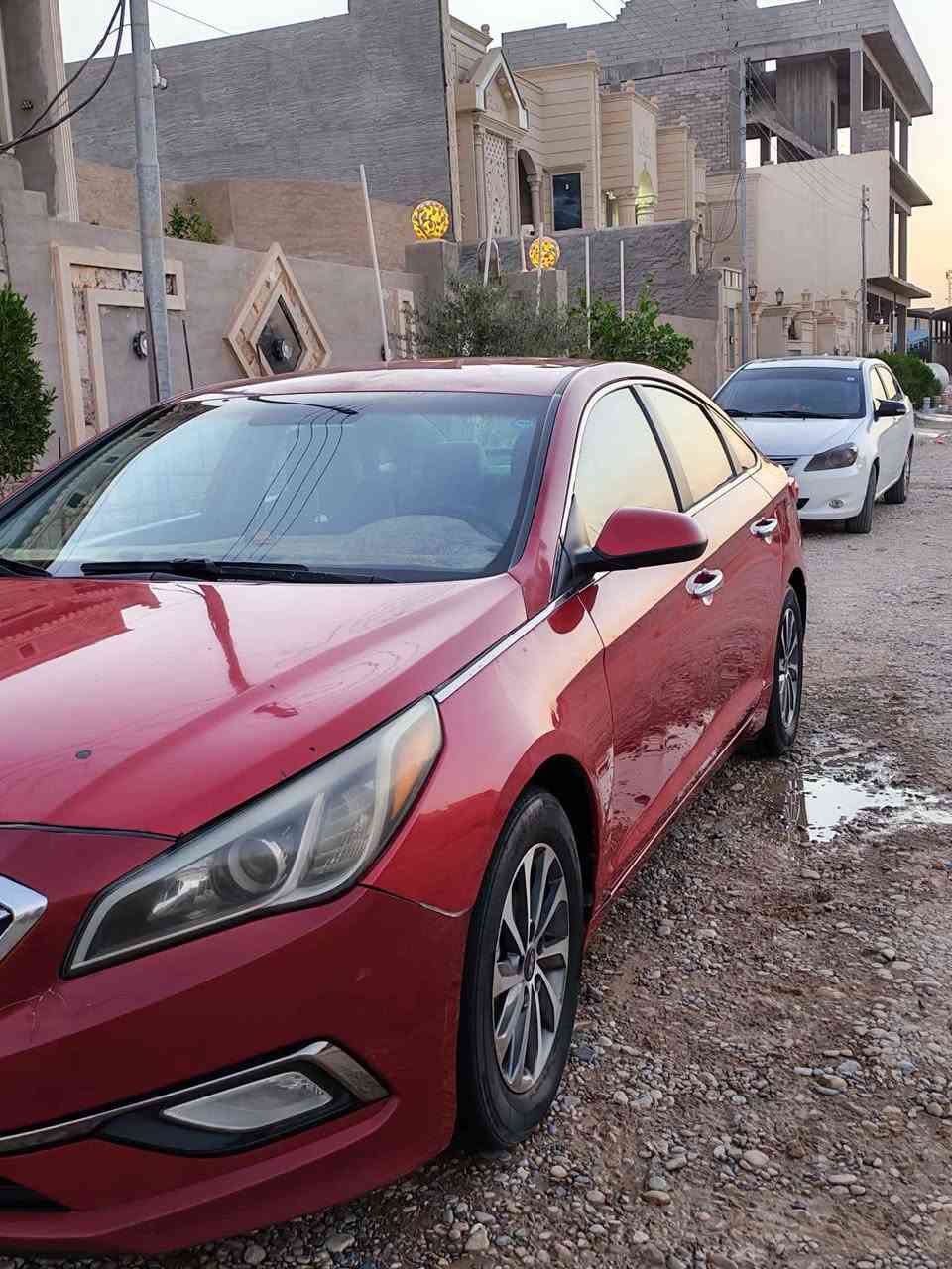 السلام وعليكم سوناتا وارد امريكي 
موديل 2017
رقم سليمانيه الجديد 
موصفات عاديه 
الحادث جاملغ وبنيد بدون يرباك 
صور سونار موجوده 
ماشيه 173ميل 
شرط التحويل سياره باسمي 
سياره مابيها نواقص بس غاز التبريد فقط 
سعر 105 وبيها مجال 
للاستفسار *********** بغداد, العراق
