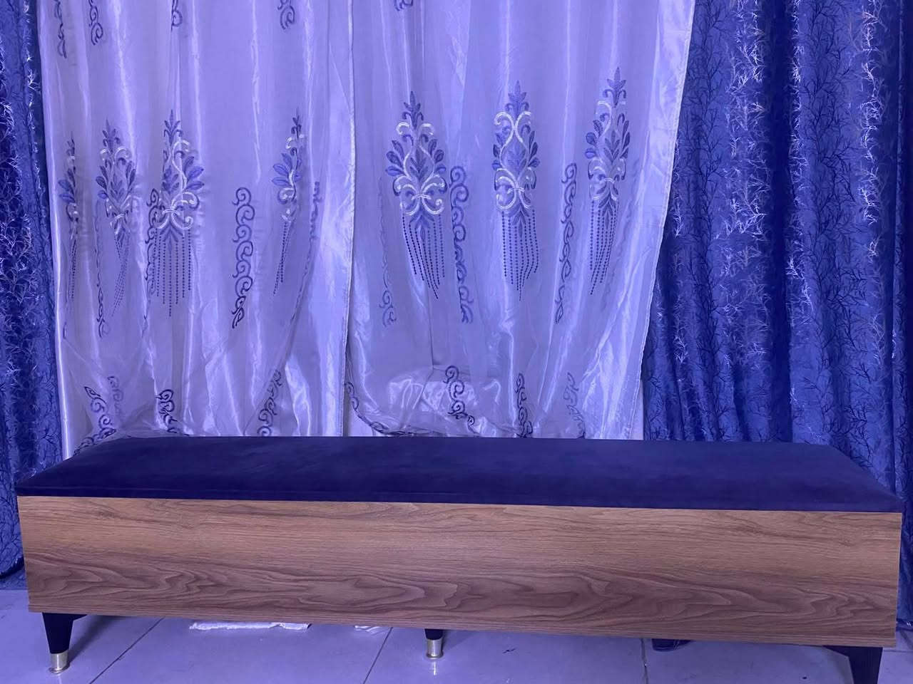 غرفه تركي 10 قطع نضيفه اي ضرر مابيه السعر ٩٥٠ بيه مجال استعمال قليل الشراي يتصل *********** العنوان بغداد حي الجهاد
