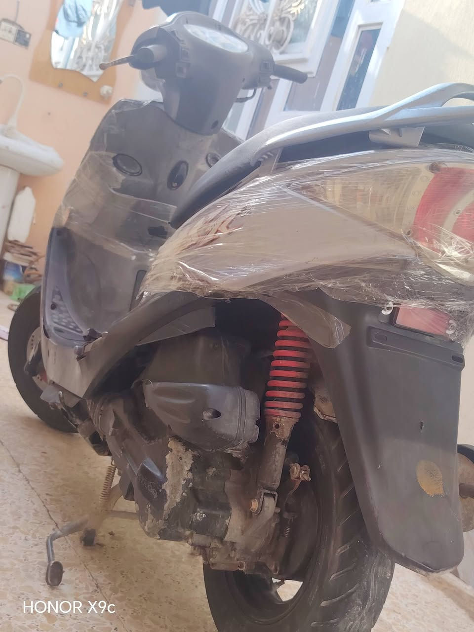 سلام عليكم كامكو ج٤ بلاديه مامفتوحه وجديدة استخدام شهر عل فحص نكره سلف  سعر 650 وبي مجال رقم *********** مكان نجف
