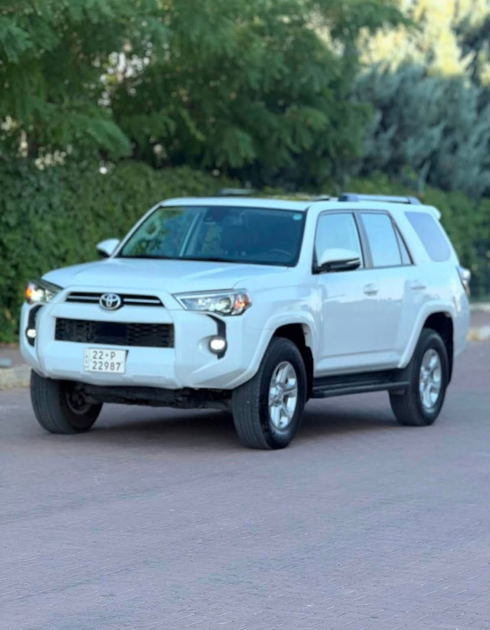 السلام عليكم 
    
TOYOTA  4RUNNER SR5 Prenium 2023✍️
~ تويوتا فور رنر 
~ وارد أمريكا  
~ محرك 6 سلندر  / V6 
~ فئة SR5 Prenium 
~سيارة بوند صبغ  جملغ مبدل بلادي 
~ ايرباك ستيرن و تكمة مرجع بلادي 
~ ماشي  80   الف ميل
~موصفات 1/1 
~ بصمة 
~ تشغيل عن بعد 
~ فتحة ( سيلايت )
~ فور ويل ( 4*4 ) 
~ شاشة كبير  كاميرة دوار 
~ ستيرن هيترة 
~ كاميرة خلفية 
~ داخلية اسود ملكية 
~ رادار أمامي و جانبية 
~ كشن أمامي كهربائية 
~ كشن جلد هيتر
~ لايتات عدسة زينونة 
~تحديد سرعة 
~ حجم تايرات 17 
~ سبعة راكب ( ثلاث مقاعد)
~سيارة مرقم اربيل جاهز تحويل او وكاله نفص يوم
~ رقم شانسي و فيديو سيارة موجود للمنشور 
~ سعر   ( 295  )💰ورقة دولار بيها مجال 🤏
~ مكان عقرة 
 واتساب سورداش *********** 
اسيا ***********
  أخوكم سورداش الهركي
