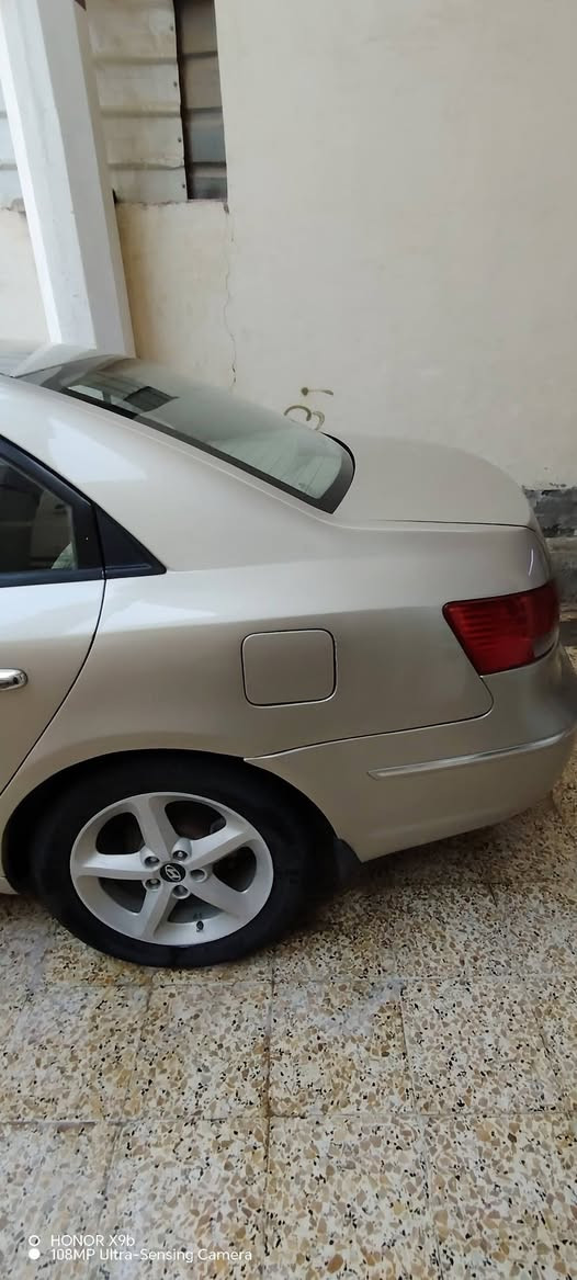 سلام عليكم سوناتا للبيع موديل 2009 أمريكي طخته بل جاملغ لمامي بدون دواخل مكينه 2400 دوش سياره تخم تاير جديد صدر جديد تبريد ثلج كهربايات كامله بيه صبغ حزام جمالي رقمه ربيل بسمي سياره جاهزه مال جني  ويل 17 فول موصفات  لسعر 92 وبيه مجال لهاتف ***********

