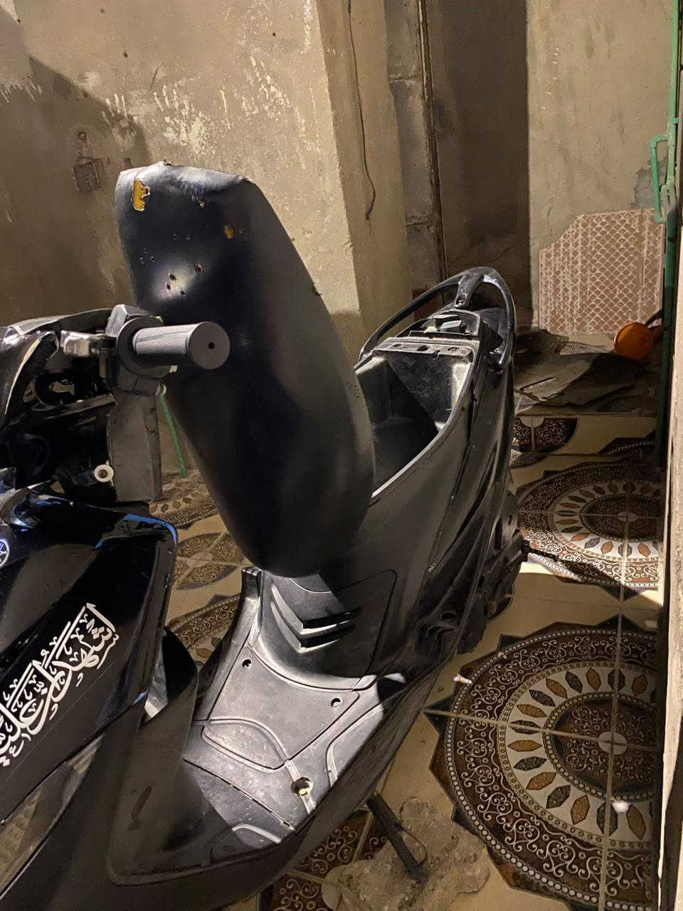 ماكس عدلة بوشتها 49 بلادي 
 مفتوة مرة وحدة 
سعرها ٥٠٠ بيها مجال قليل الموشراي لا يوصل 👍
المكان البصرة الكزيزة الرقم ***********
