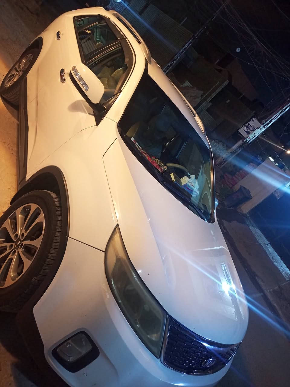 كيا سورنتو للبيع
المواصفات :- 
موديل ٢٠١٥ 
وارد خليجي بدون ضرر مثل ما موضح بالسونار 
حساس امامي خلفي 
كشن كهرباء
بصمه تشغيل + ابواب 
كامره خلفيه 
شاشه 
متواجد في بغداد أو الرمادي 
السعر : 167 واكو مجال للعمله 
للاستفسار تواصل واتس اب *********** وائل ابو جود
