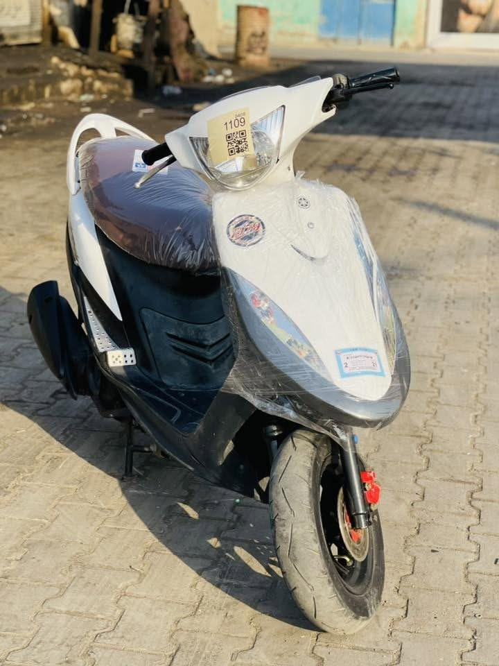 سلام عليكم 🫡 
دراجه ماكس عدله للبيع 
دراجه 🛵 شلعه معدل كهربائيات كلهه شغاله 
دراجه مكينه بلاديه خير من الله 
ختم واحد 
دراجه اي نقص مابيهه 
جيب فيتر وتعال افحص العنوان بغداد مدينة الصدر قرب مطعم ليمونه 
الاستفسار الاتصال على الرقم 
***********
