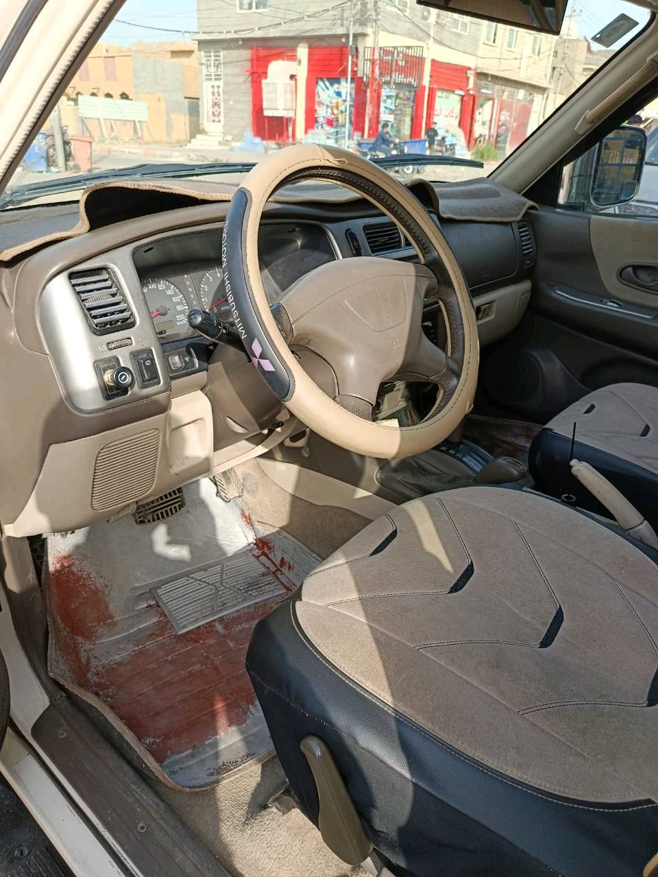 السلام عليكم للبيع سيارة ياباني ناتيفا مستبوشي دفع رباعي فورويل
مديل ٢٠٠٧
باسمي بغداد دولي رقم مميز
تبريد ثلج
حدادية جيدة
دواخل نظيفة كهربائيات شغالة وخير من الله
محرك لا تبخير ولا تنقيص
حماوة ثابتة
بيها صبغ اجراد قطعتين. 
مكاني كربلاء حي العامل
السعر ٩٥ 
السيارة جاهزة عائلية سفر وخير من الله أمانة الله ورسولة مالت جناي. 
بييع فقط نقد. 
الشراي يتصل ***********