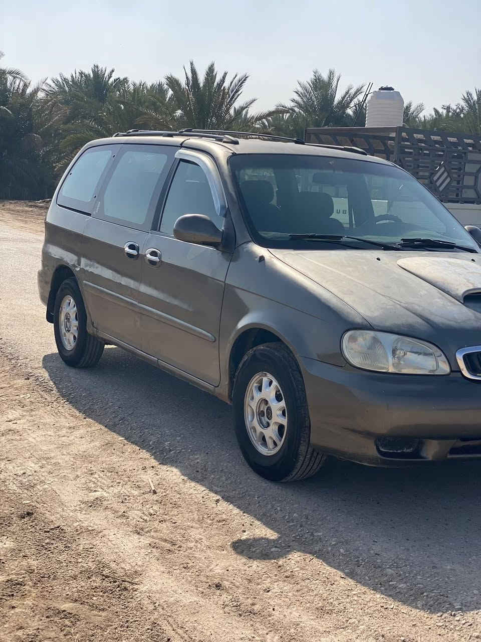 كرنفال مديل 2000للبيع جاهزه من كلشي تخم تاير حداديه كير مكينه تبريد عوزه غاز كهربائيات شغاله السعر 60وبيهة مجال مكان السماوه ***********
