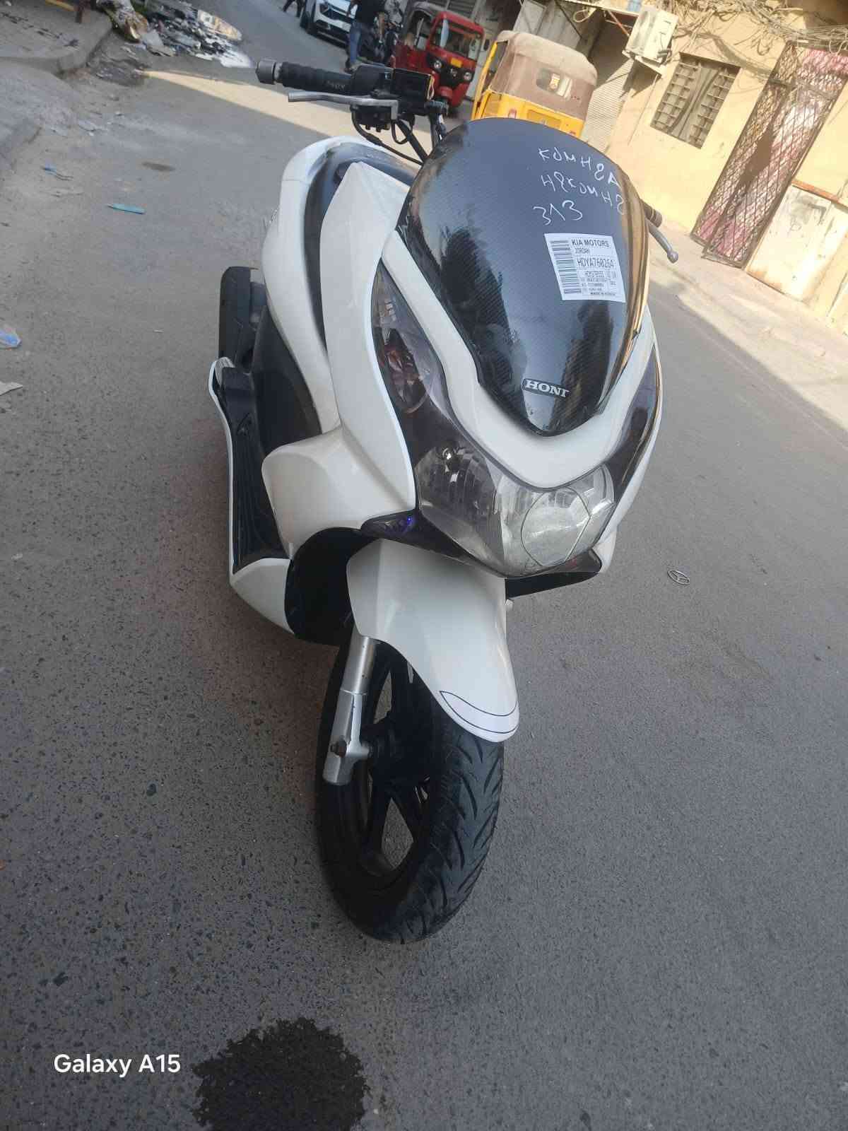 سلام عليكم....
دراجة (PSX)...(جيل الاول)  
🛵للبيع  ماشيه 16الف الفحقيقي ممتعوبه
دراجة شلعه معدل كهربائيات كلهه شغاله 
دراجة جديده  بلادية
أي نقص مابيهة دراجه مكفوله كفاله عامه بشرط علفحص اذا برغي مفتوح ترجع دراجة مال جناي 
جيب فيتر وتعال افحص مستعجل على بيعتهه السعر مليون و450
العنوان بغداد  الكرخ  الاستفسار الاتصال على الرقم 📞*********** بغداد, العراق

نص مكتوب في الصور:
- Galaxy A15