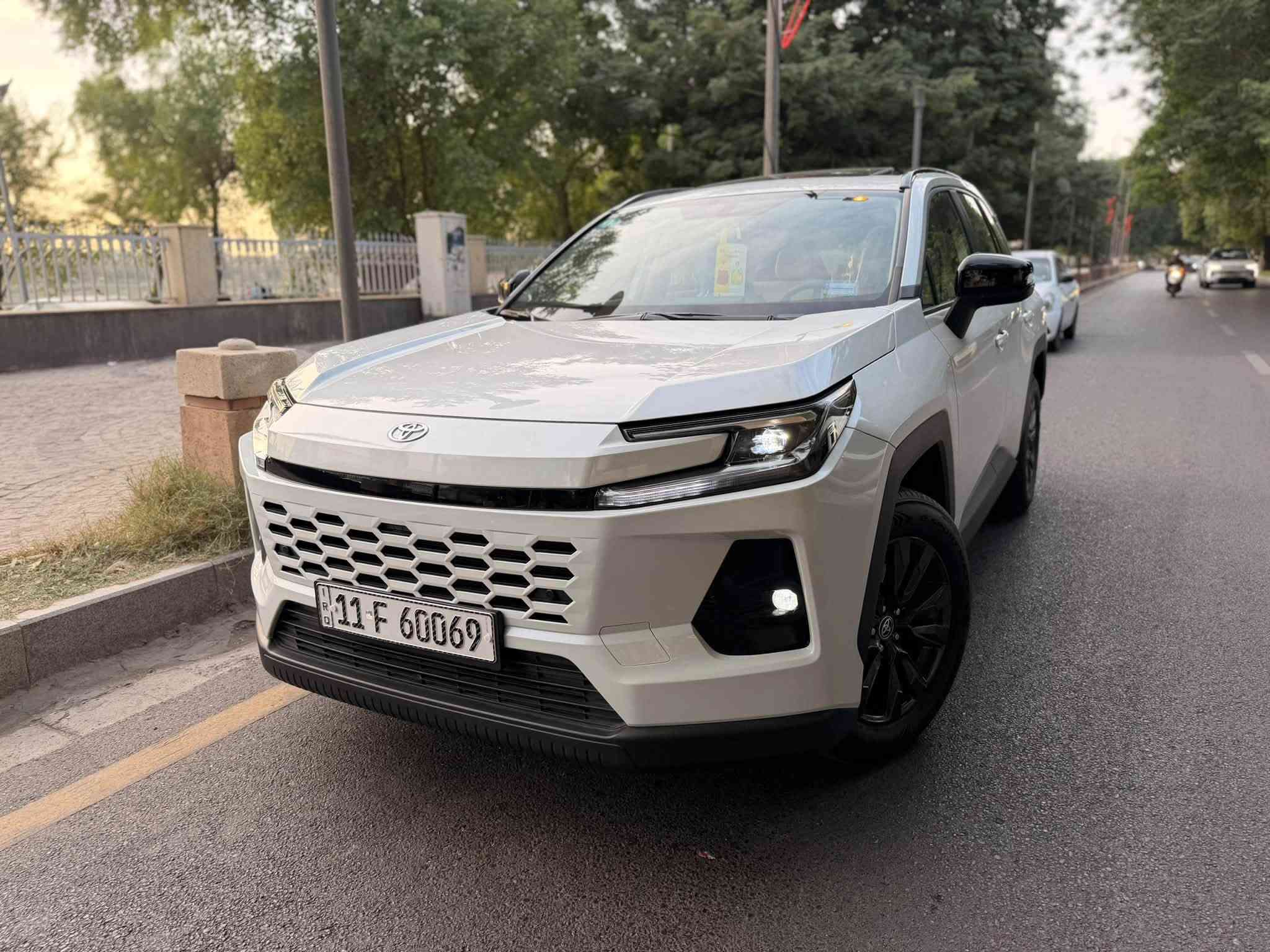 راف فور هايبرد • ٢٠٢٦ • رقم بغداد