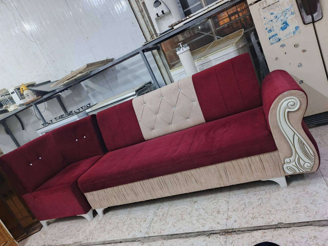 ديوان نظيف جدا عشر مقاعد اخو الجديد السعر250وبي مجال
