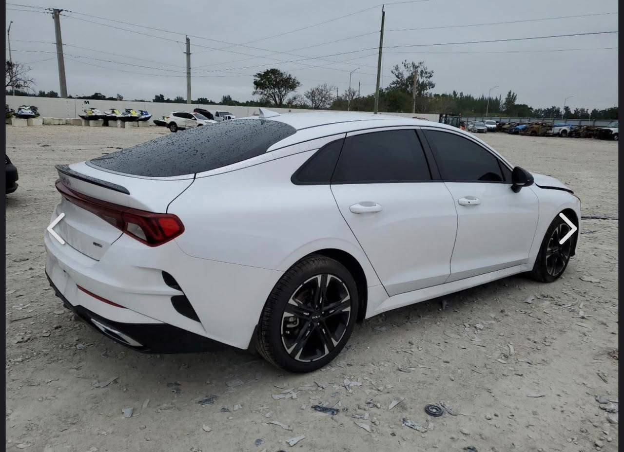 السلام عليكم KIA K5 2024 فول عدا البانوراما بنيد صبغ وايرباك دركه راجع سستم ماشيه41000الف بدون شواصي بدون لغود السياره ليبل واحد مامبدل بيها شي رقم بغداد بأسمي 
محرك 1.6 تيربو 
السعر 175 وبيها مجال 
للأستفسار 
*********** 
مكاني بغداد

نص مكتوب في الصور:
- iQ CARS
- 38601934