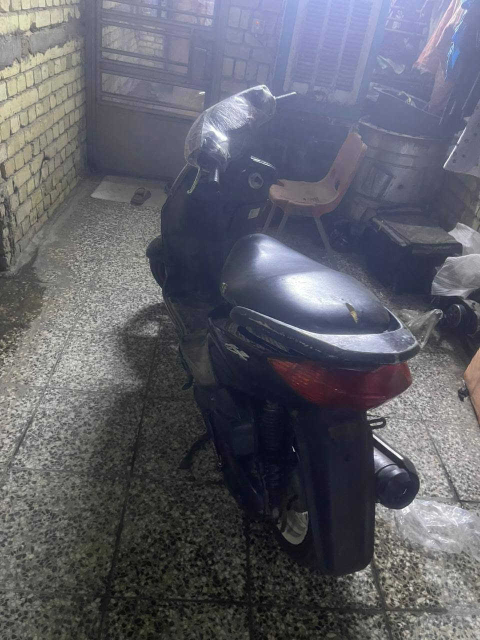 سكنس نثيه 140 كوري للبيع دراجه كامله مابيهه اي نقص مكينه ناشفه سعر 450 وبيهه مجال بسيط للماعنده مكاني بغداد المشتل ***********
