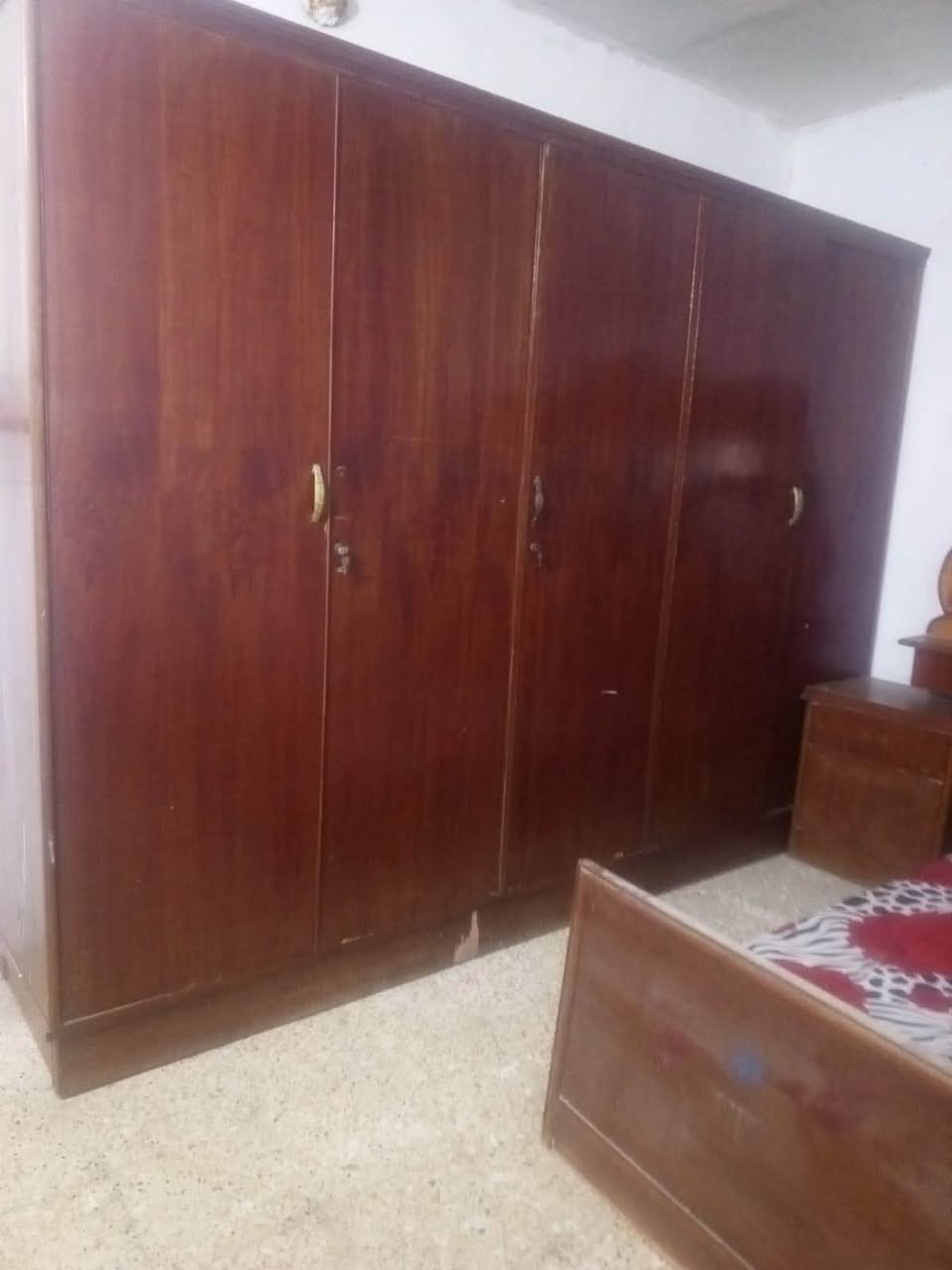 غرفة مستعملة • نضيفه • بغداد الحرية