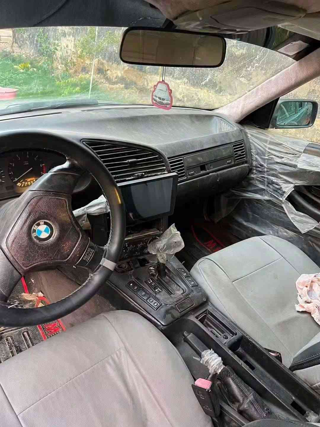 السلام عليكم بيع سريع
سعر 35 وبها مجال
بي ام E36
رقم بغداد الدولي ب اسمي
سياره حلوه وجاهزه 
رقم بغداد ب اسمي تبريد شغال
مكينه وكير ترايهن وين ما يعجبكم
الاستفسار اتصال
***********
مكاني بغداد جسر ديالئ القديم
