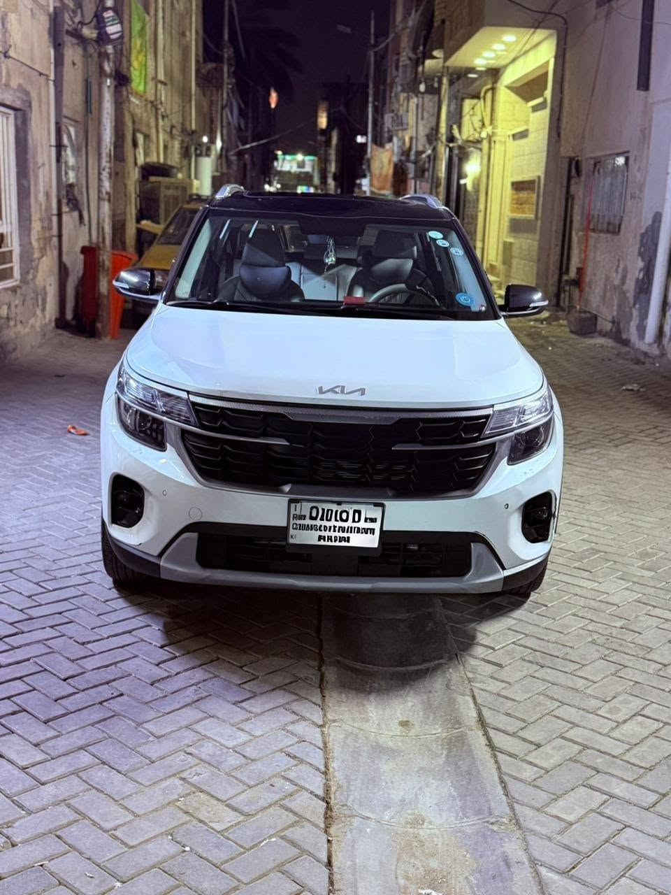 السلام عليكم كيا سلتوس 24خليجي فول موصفات
فول واحد علا واحد 
موصفات بصمه بنرامه جلد كشنات تبريدكهرباء 
اشاير ترحيب اناره رقاصه ٥ ويل كب 
مري شفط  لايت زنون    مكفوله ماشيه 43 
موصفات اكثر بيه 
سياره جاهزه كل نقص مابيه مال بيت مكينه خير من الله ممفتوحه العنوان بغداد مدينة الصدر 
السعرررر 160 وبي مجال بسيط سياره   أربيل بسمي خالي تحويل ثاني يوم وكاله بشرط ***********
