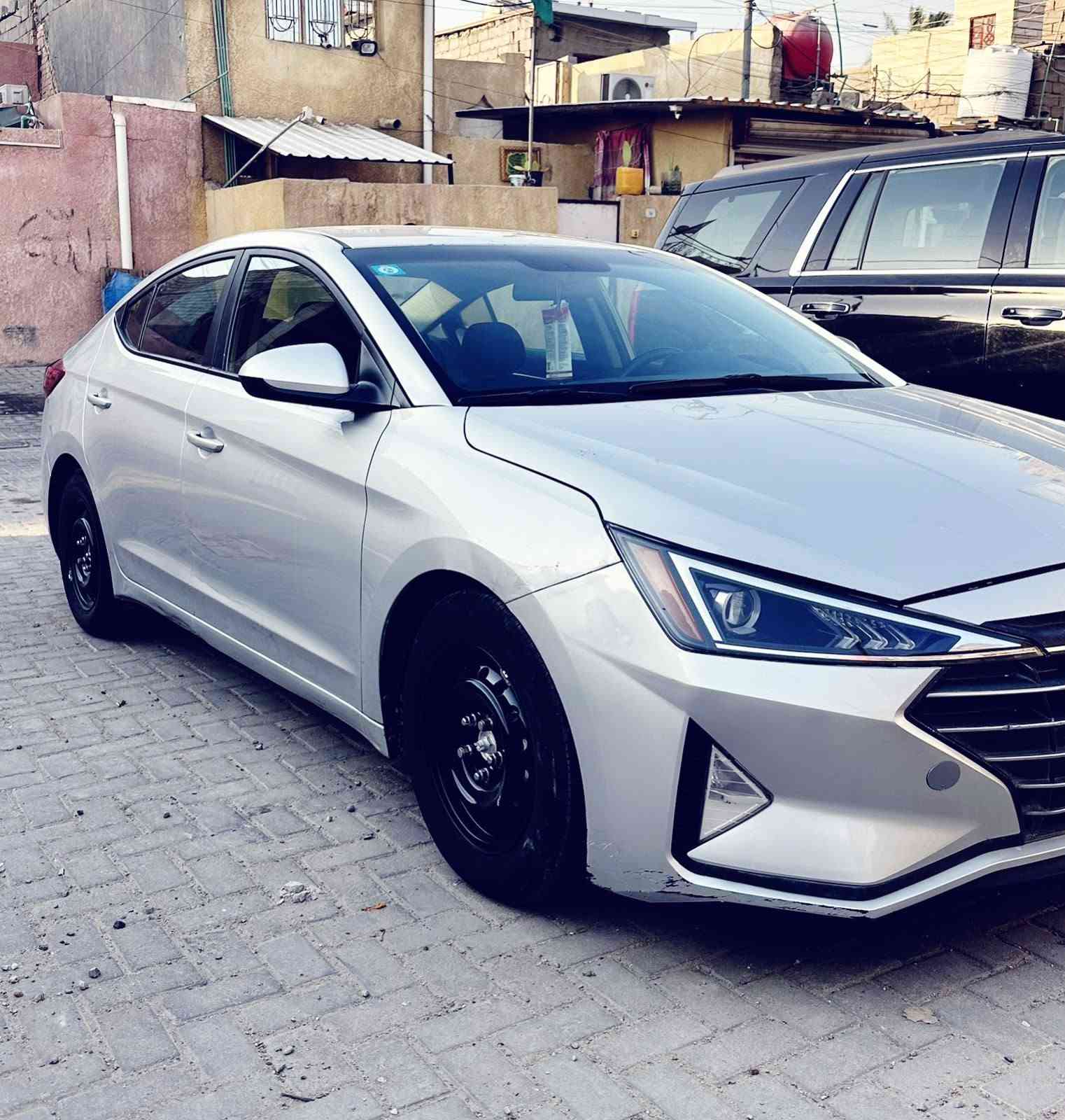 يالله السلام عليكم النترا موديل 2019 وارد امريكي بصره حره حادثه تقرير مياه امطار مكفوله من ضربه وصبغ وتبديل محرك 2000 دوش ماشيه 108 حداده تبريد محرك كير نعمه وبيها طخه بلدوسه وبيها بارد فقط السعر 118 وبيها مجال قليل عنوان البصرة مكلف بلنشر رقم راعي السياره ‭*********** البصرة, العراق
