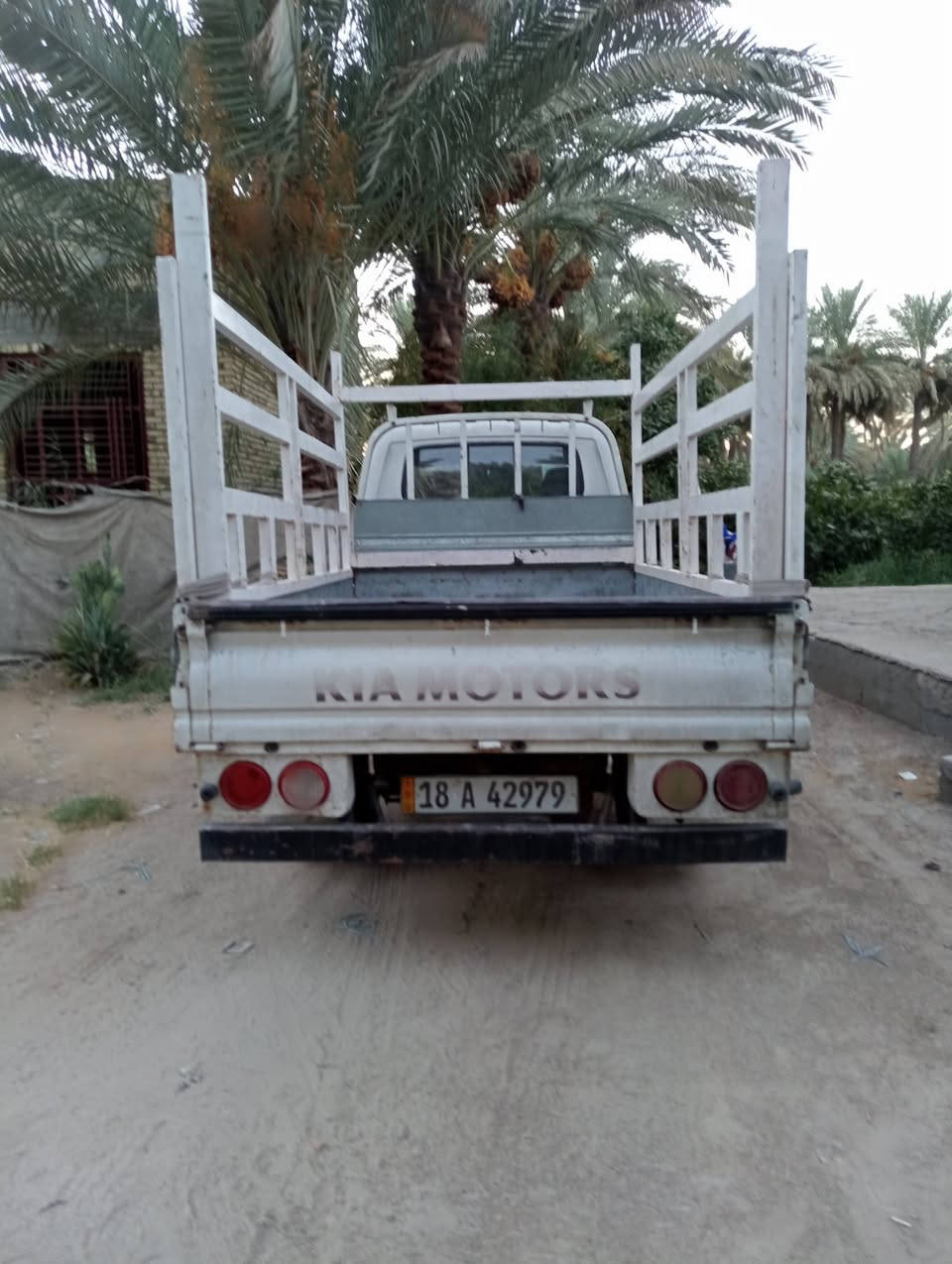 السلام عليكم كيه حمل للبيع 2700 موديل 16 كير محرك مكفولات تخم تأيرات جدد  رقم بابل انكليزي سنويه 28  بس رقم شاصي  ماواضح مداورا ثاني يوم العنوان بابل قرب صيطرت الآثار السعر 95 وبيها مجال بصيط الشراي يتصل على رقم الهاتف ***********
