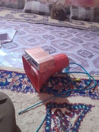سماعة بلوتوث • حمرا • للبيع