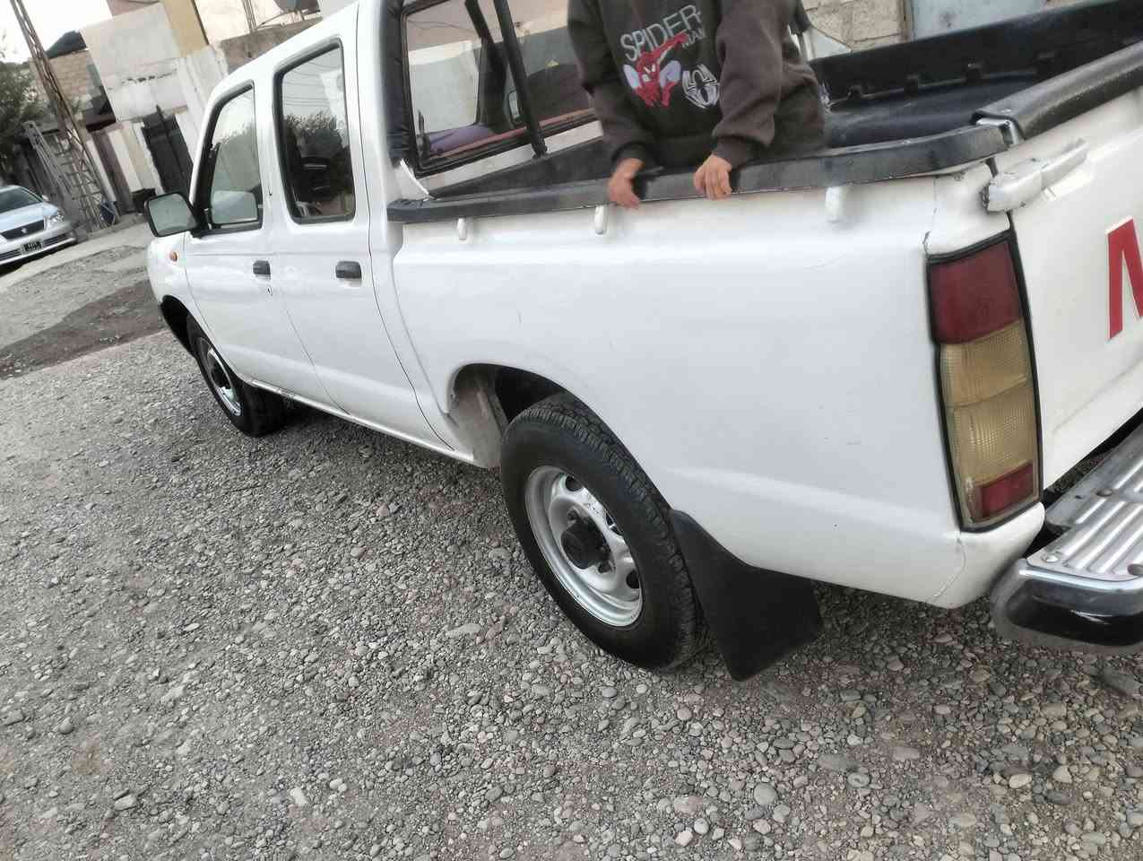 نيسان • ٢٠٠٧ • نضيف
