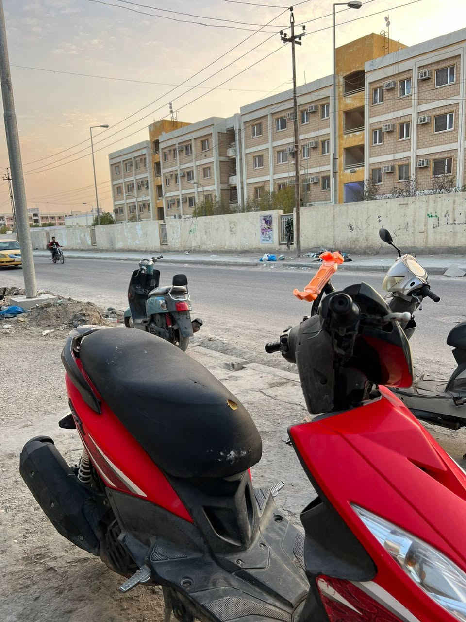 دراجه جي تي ار خير من الله نازل نضيفه كهربائيات كله شغاله دراجه مفتوحه على مصلح مضبوط سعر 600وبيه مجال قليل ***********
