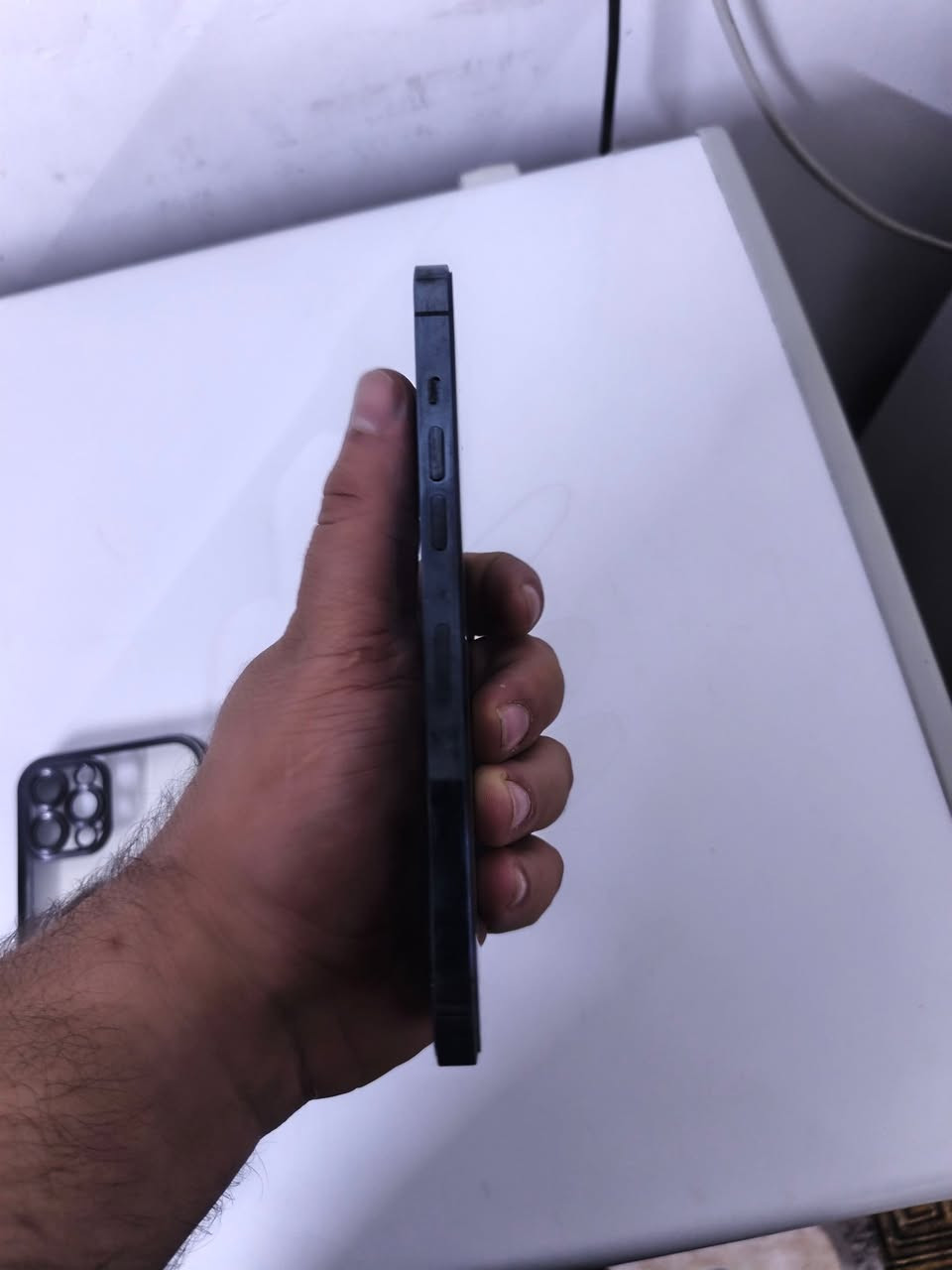 ايفون ١٢ برو ماكس • ٢٥٦ • مقفل
