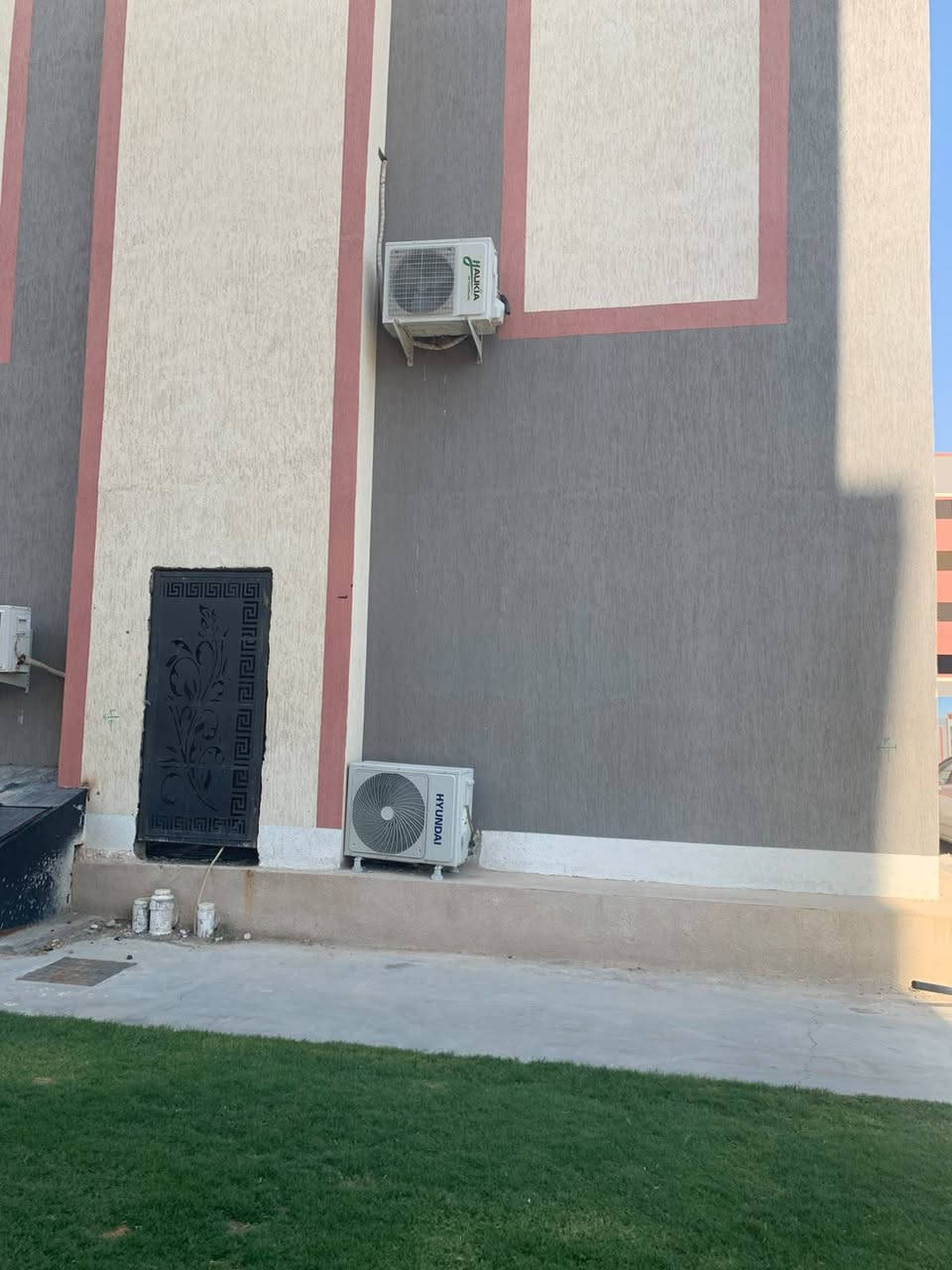 تنصيب وغسل وصيانه السبالت ونقل السبالت في الديوانيه الاستفسار عل خاص او اتصال ***********
