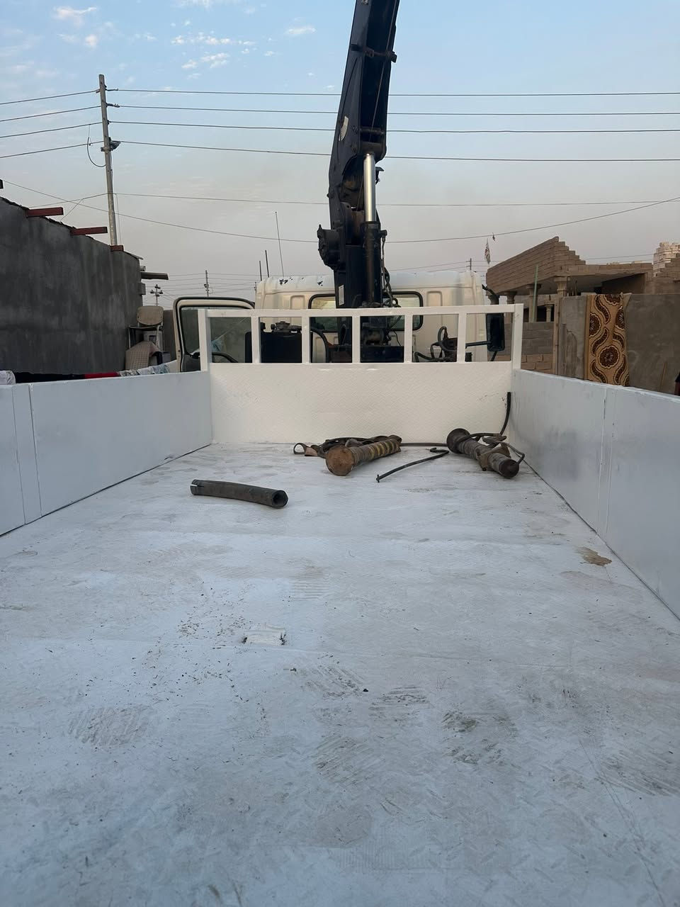 سلام عليكم البيع كرين هينو حجم816
4 سلندر
 3/200 طن
3سلايت
   جهاز اهياب جديد مامشتغل  رقم بصره 
مديل سياره 2015 مكان البصره 
***********
👋
