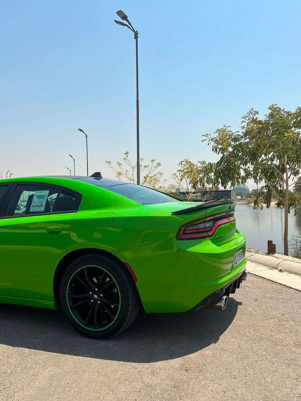 السلام عليكم البيع جارجر SXT الون مميز السعر 193 او بيها مجال تفاحي🍏  بلادي مديل 2017سيارة ماشية 73 جديدة كير محرك مكفول تخم تاير صدر جديد تبريد تدفئه رقم بغداد دولي بسمي داخله كلين صور الحادث بل منشور بل عراق باب خلفي صبغ بدون دواخل مكان السيارة بغداد ***********خاص مغلق 🔏
