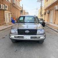 لاندكروز • ٢٠٠٣ • رقم بغداد
