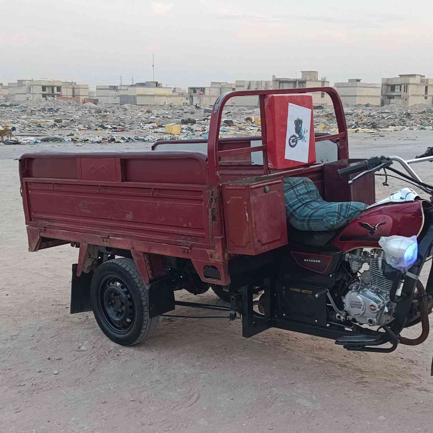 السلام عليكم ستوته موديل 14 بيها محرك 19 ما مفتوح ستوته نظيفه اوراقها باسمي جاهزه ومجه كهربات كلها شغاله مكان كربلاء حي النضال==***********
