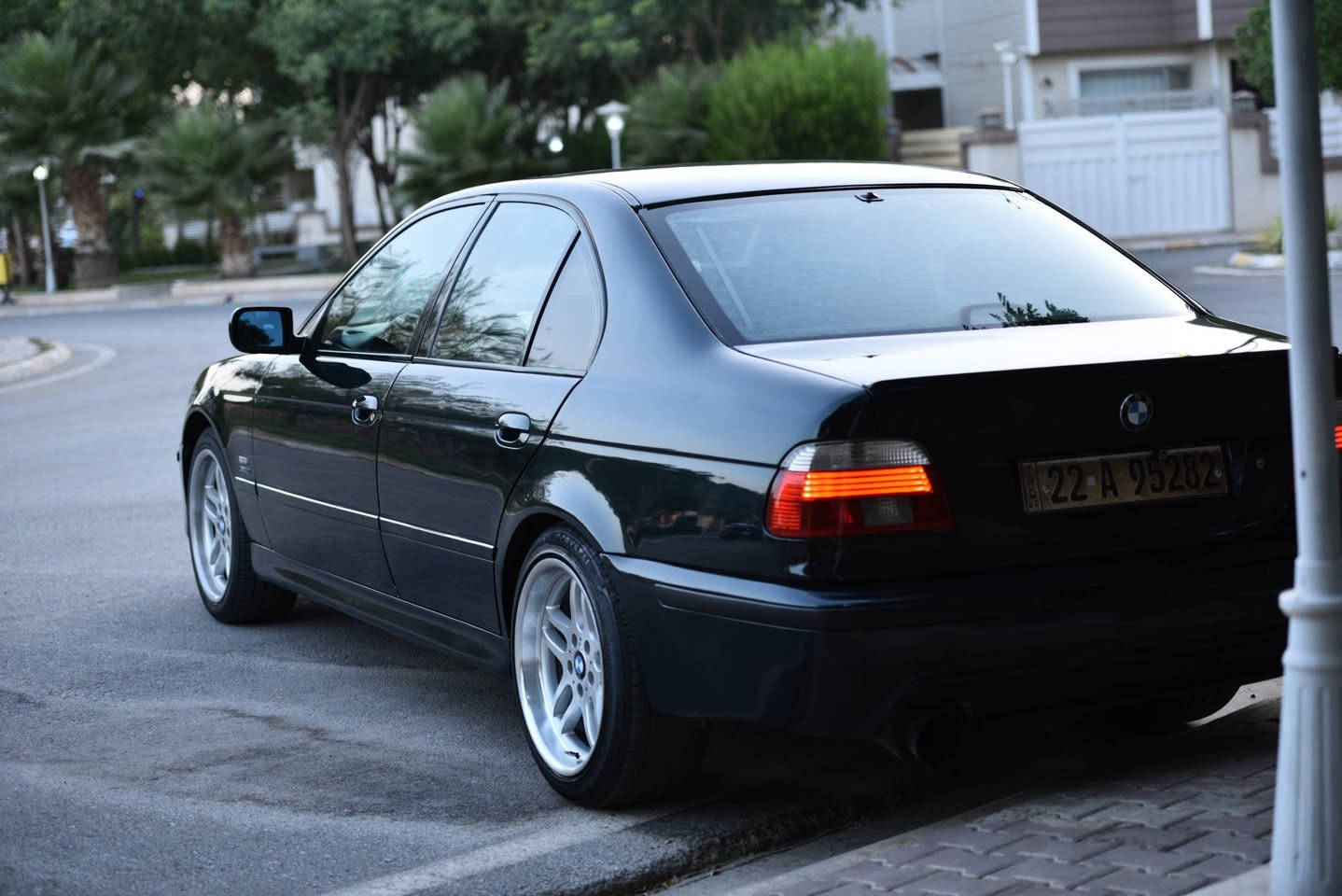 سلام عليكم ..
من رخصه الاخوه المحترمين❤️‍🩹
Bmw e39 موديل2000
سياره كت كامل M 
محرك 528i  دبل دجيتال مواصفات السياره..
سلايت
ستيرن كهرباء
كشنات كهرباء
كامل صاج تكم وبطاين ايرباك
برده خلفيه 
لايتات زنون .عالي وناصي
بكلايت لد 
وياله M تو سايز تايرات جدد
شاشه و كامره 
حساس خلفي
فلنجات امامي رياضي
سياره عليها ادامه كامله 
سياره بدون ظربه فقط صبغ عام جماليه رقم اربيل باسمي سياره جاهزه ومابيهه نقوصات مكان السياره ديالى خانقين 
***********
السعر 85 وبيهه مجال بسيط
