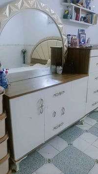 غرفه تركي ضخمه للبيع مكان سبع البور هاتف او خاص متواجد 07885846924