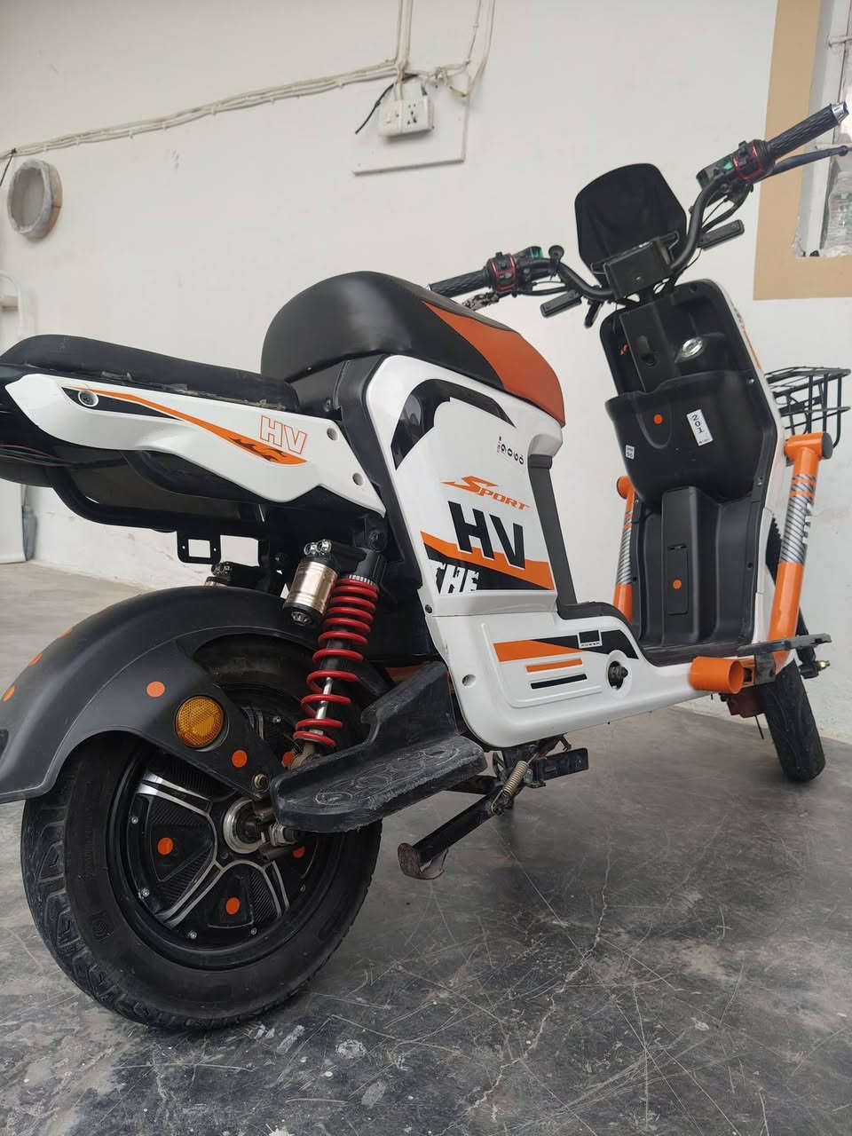 للبيع
بطاريات شرط 
***********
