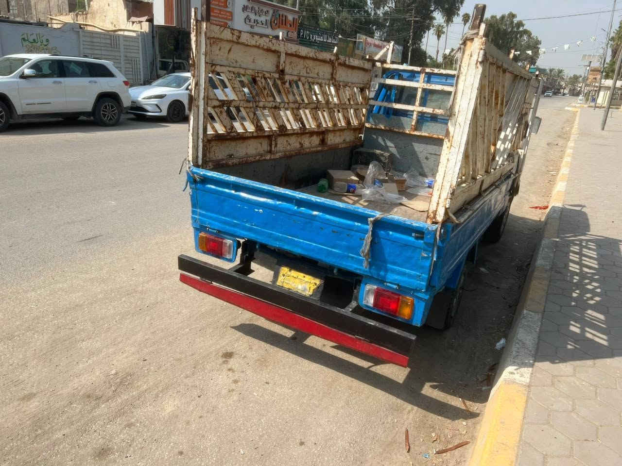 سلام عليكم الكيه البيع موديل 95 رقم بابل تحويل مباشر رقم صفر صدامي محرك وكير جدد رقم شاصي شعار بل قماره مكان بابل جبله 30 أبيه مجال ***********
