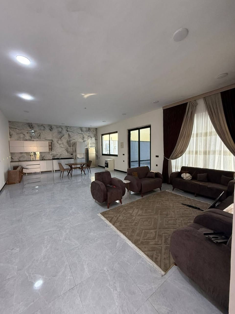 🦅 شاليه النسر | Al Naser Chalet  
✨ وجهتكم للراحة والاستجمام
🌿 تفاصيل صُنعت لتمنحك تجربة مميزة  
📍 بغداد | الـبـوعـيـثـة
📞 للحجز والاستفسار ***********
