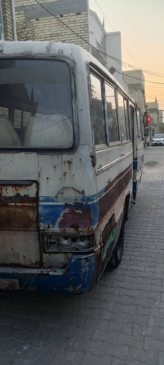 سياره للبيع وبيه وكالة سعر 22ورقه وبيه مجال بغداد الشعله وهذ رقم ***********
