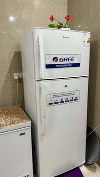 ثلاجة Gree • نظيفة جدا • الحلة