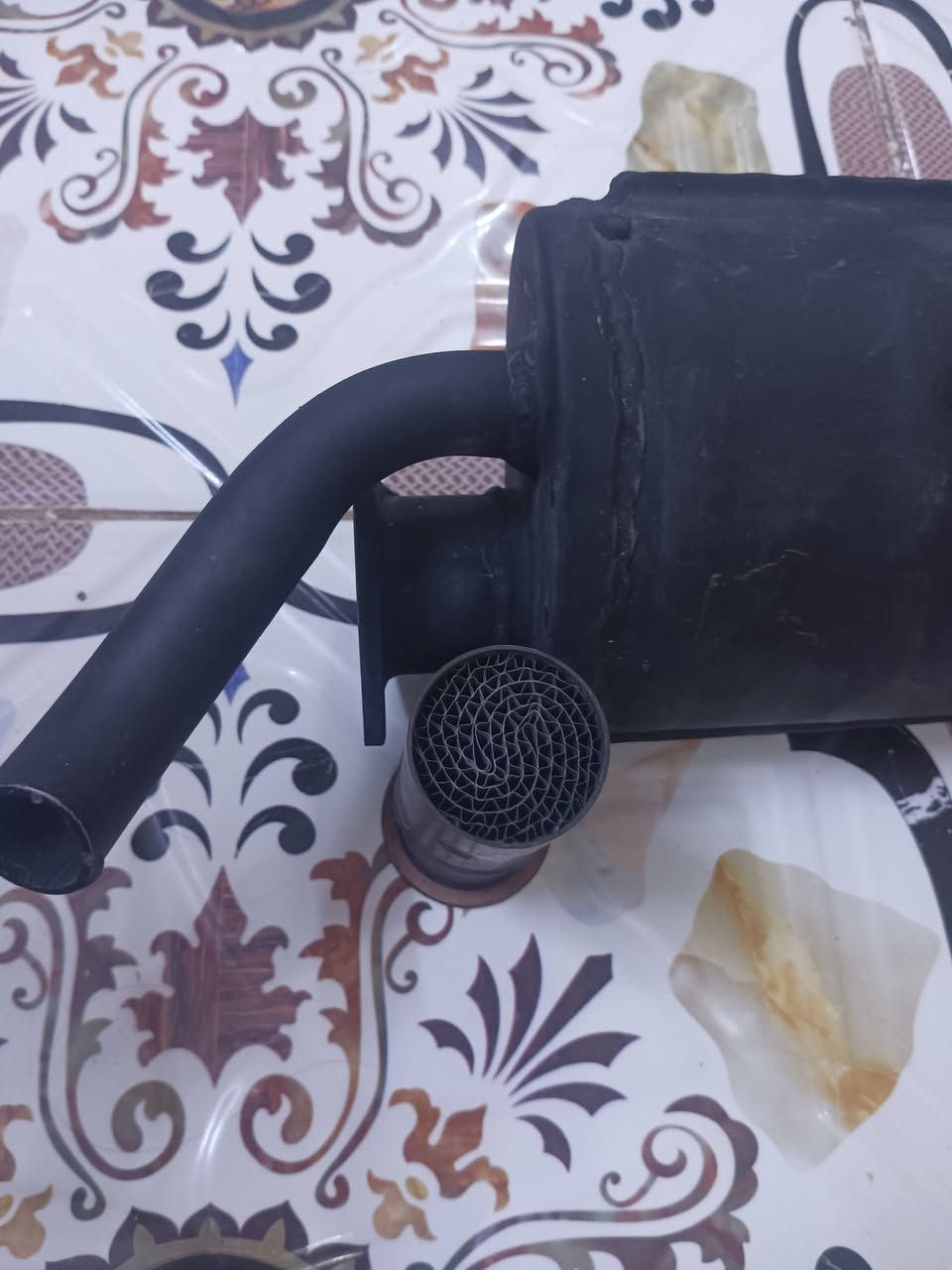 السلام عليكم سالنصه تي في اس شركه مو تجاريه للبيع ***********
