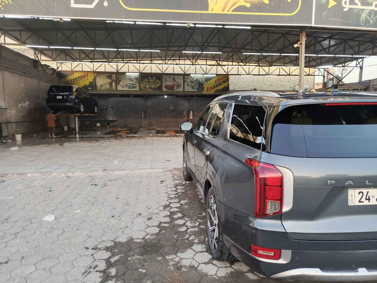 سلام عليكم للبيع هونداي بلا سايد مديل 22 رقم شمالي فول للاخير داخل ابيض صور الحادث بل منشور مكان بل نجف السعر 185 لتصال ***********/***********
