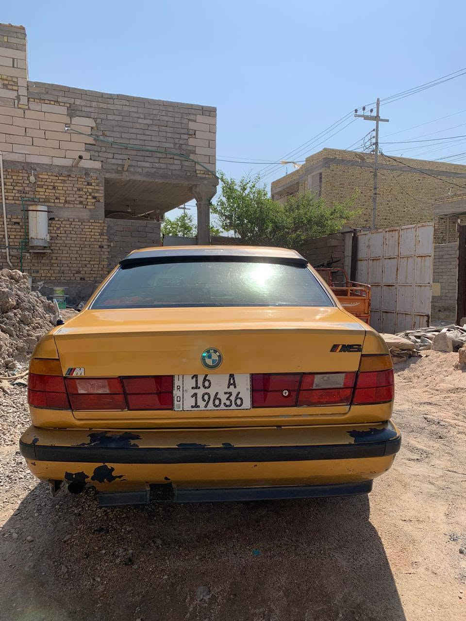 السلام عليكم بي ام اللبيع 525رقم انكليزي سنويه 29 مكينه مسكر خير من الله حداديه كهربايات كلهه شغاله قفال ريموت جام كهربائي تبريد شغال نقص غاز وبوري بيهه ليك السعر 30 وبي مجال رقم الهاتف.   *********** .    ***********
