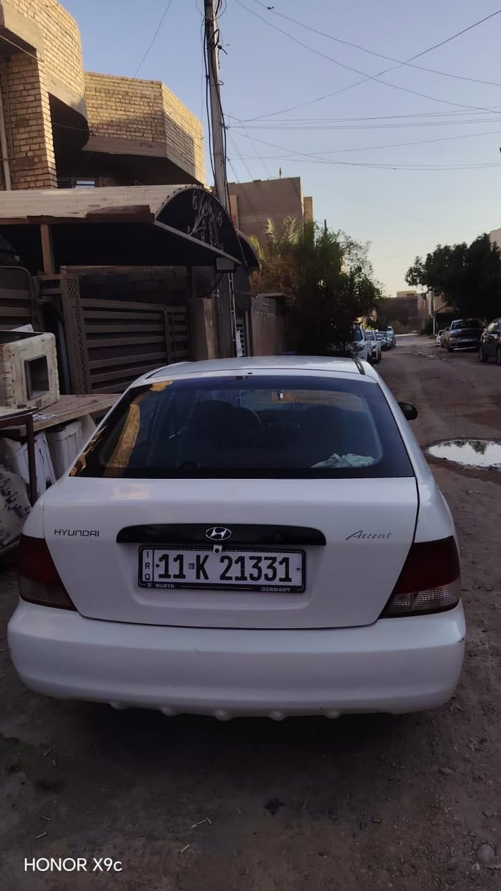 سياره اكسنت فيرنا 
اوتوماتيك 
موديل 2000
للبيع مكانها بغداد الدوره جمعيه خير الله
تبريدها نقص غاز فقط 
سياره جاهزه
***********
مكلف بالنشر الاتصال عل الرقم
